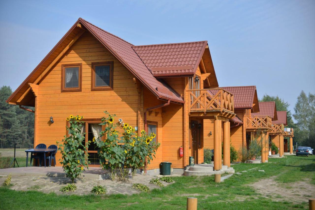 Osrodek Wypoczynkowy Ranczo Hotel Okuninka Kültér fotó